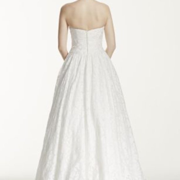 David's Bridal Galina Ballgown Wedding Dress. Sz 4. Soft White - Picture 5 of 5